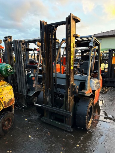 Запчастини до навантажувача TOYOTA 7FGF30 7FGF35 7FDF30 щогла 3.30м + хід