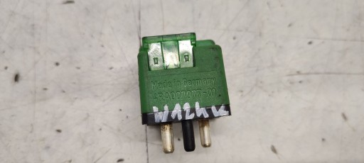 Relais Mercedes W124 2,2b