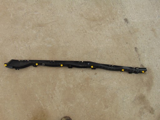 AV11-R13220-A - ПЕДАЛЬ ПОРОГА ПРАВЫЙ ЛОТОК ДЛЯ КАБЕЛЕЙ FORD B-MAX