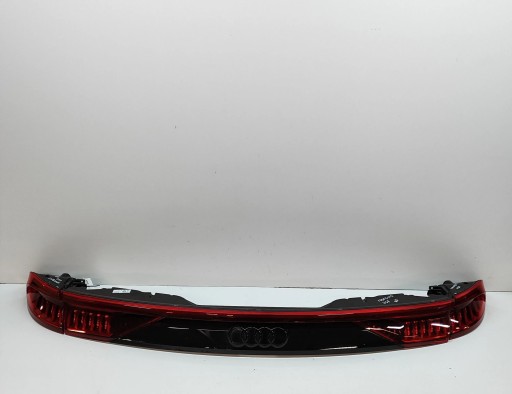 4M8945095Q - Audi q8 2018 ліхтарі задні / комплект