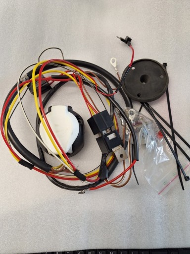 КОМПЛЕКТ ЭЛЕКТРИЧЕСКОГО КРЮКА OPEL OE 93160573