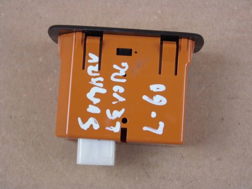 Subaru Levorg zlacze adapter port USB 86257 AL020