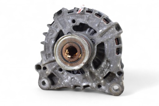 Alternator AUDI A4 B8 A5 8T 2.0 TDI 04L903017D 0125711130