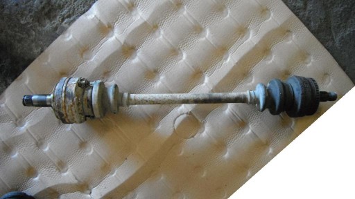 P07 - MERCEDES W210 3.0 TD 98R піввісь лівий