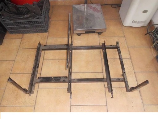 КРІПЛЕННЯ ЯЩИКА ХОЛОДИЛЬНИКА DAF XF 105