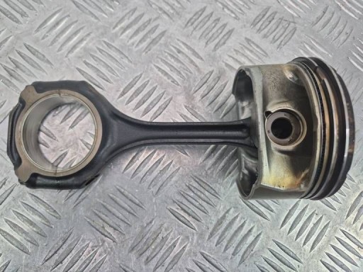 M272.977 piston with connecting rod Mercedes E350 W212 92L88