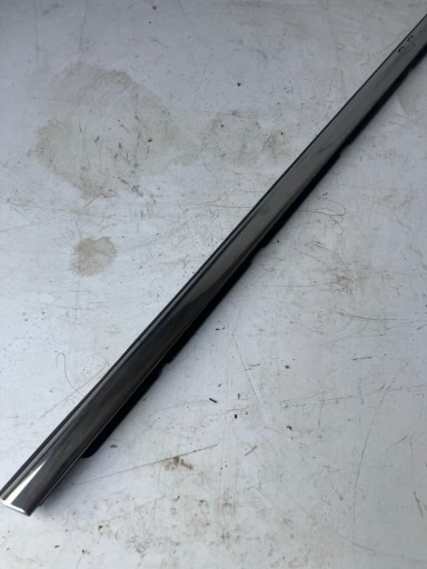 moulding dust door right front PEUGEOT 308 T9 9677880980 CHROM #23
