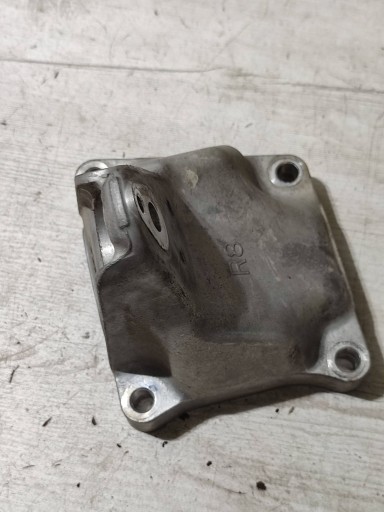 Lexus RC 2019 Droit Bouche buse Support / Support plaque Moteur