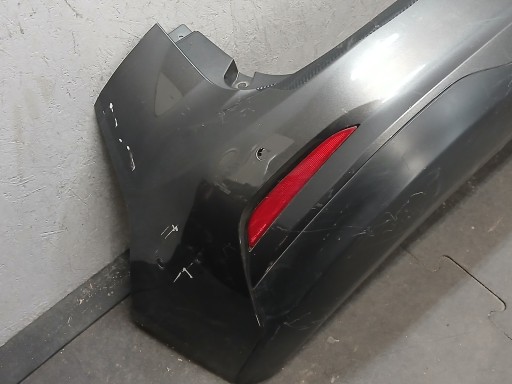 nárazník zadok FORD FOCUS MK4 KOMBI