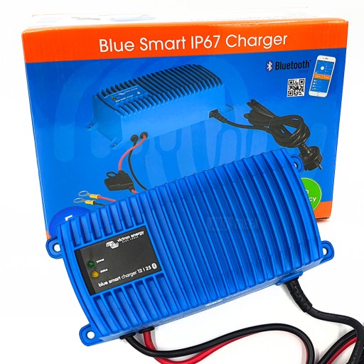 Зарядное устройство Victron 12V 25A IP67 / Blue Smart Marine