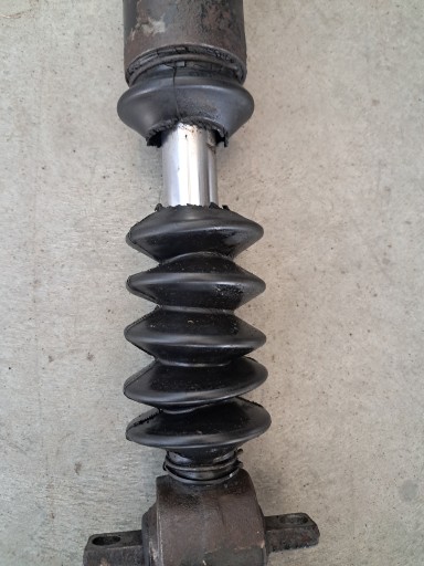 Stoßdämpfer OLEJOWY NIVO MERCEDES W123 W126 107 W114 1073200013