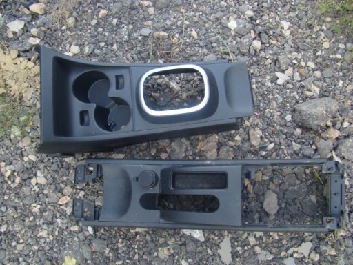 CZCZ0077000008 - Nissan Tiida тунель Середня рамка