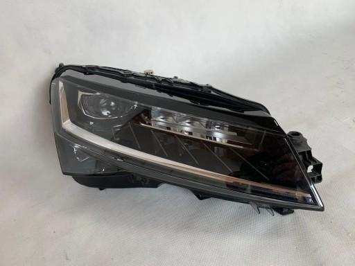 Skoda Superb 3 III FL 19r Reflektor right light right Lift 2019 3V1941016D