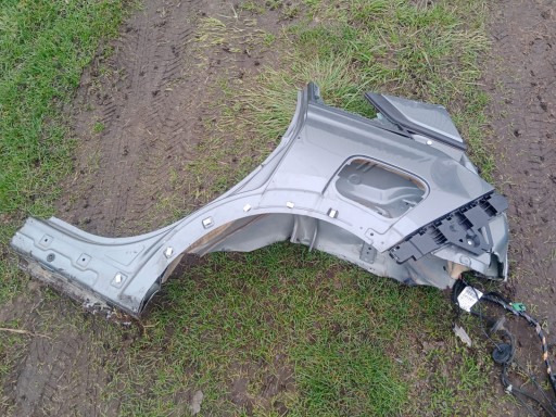 ЧЕТВЕРТЬ КРЫЛА ЛЕВАЯ ЗАДНЯЯ ПОПЕРЕЧНА X