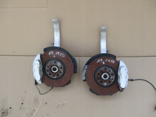 0002 - Поворотний кулак передній правий лівий альфа 159 1.9 jtd