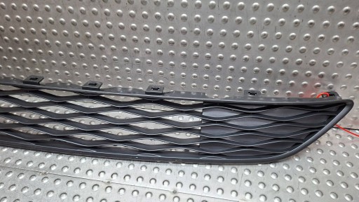 grid central of a bumper front 735655608 FIAT TIPO II 2015