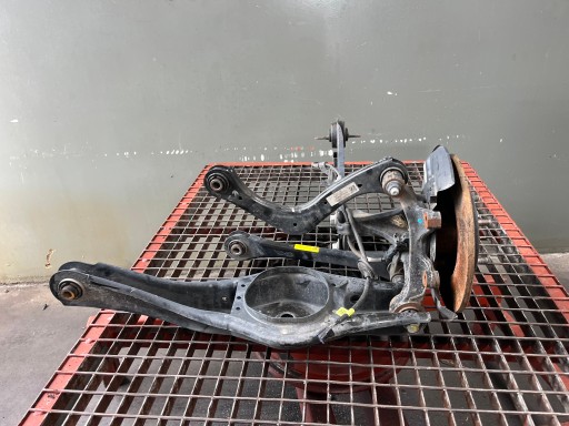 swing right rear part Z with arms KIA CEED III 2018 1.4 T-GDI KOMBI