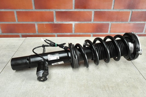 shock absorber right front front BMW 5 G60 5A16166 530eX 550eX 3733km