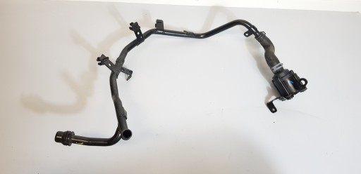 04L122157AB - AUDI A4 B8 шланг водяной насос 04L121157