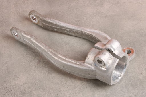 BMW G11 G12 G15 G16 G30 G31 drška amortizera lijevi prednji dio XDRIVE 6861199