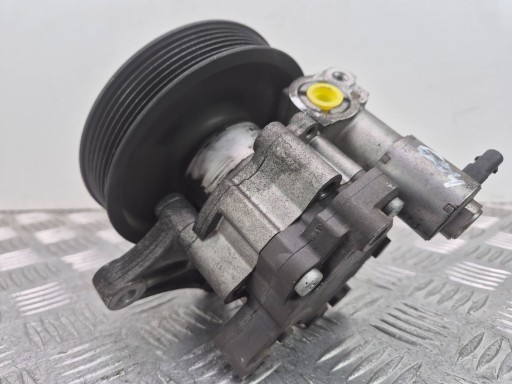 Mercedes E250 CGI W212 servo pump A0064666801