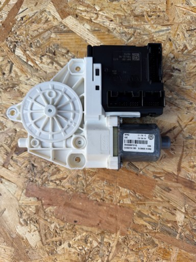 Vw tiguan 5n модуль склопідйомника лівий передній 5n0959701g