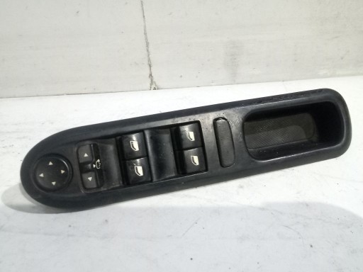 Peugeot 407 panel window control switch 96468704XT