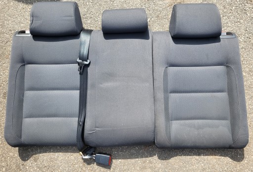 OPARCIE KANAPY hinten Gurten mitte ZAPINKA Kopfstützen VW GOLF V 5D OE