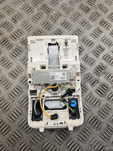 FANALE Plafoniera interna cabina CIELO INTERNO AUDI A3 8V 8V0951177
