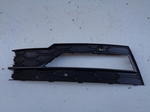 grid of a bumper left SKODA OCTAVIA IV 4 5E3 20