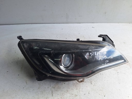 OPEL ASTRA J ASTRA IV 09-12 svetlo pravá XENON UK-pravostranné riadenie 13374518RH
