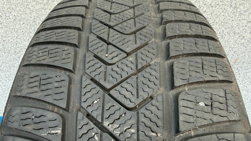Caoutchouc ZIMA PIRELLI 225 55 18 102V 5.50mm 2021 ROK SOTTOZERO 3 OPG9