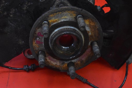 swing of the pivot right front 39030300 OPEL ASTRA 5 V K 1.6 CDTI 136 KM 15