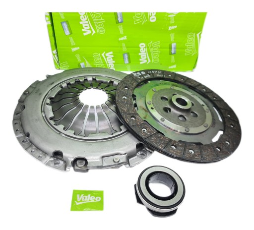 826712 - КОМПЛЕКТ ЗЧЕПЛЕННЯ VALEO SUPERB OCTAVIA PASSAT 2.0 TDI