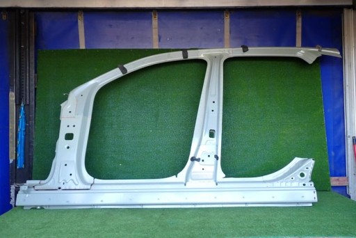 MERCEDES W253 253 GLC threshold pillar left side