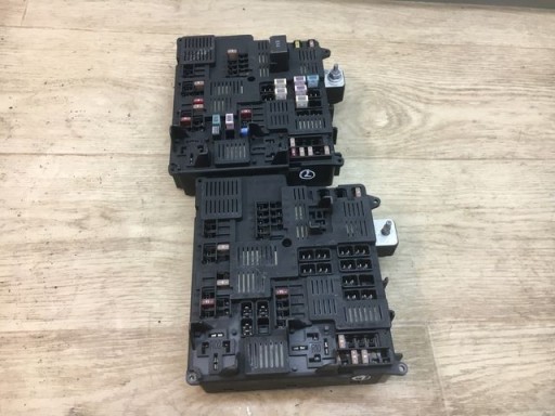 Блок запобіжників volvo xc60 ii 32268452