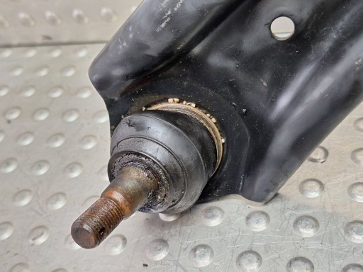 arm left front SUZUKI SWIFT MK8 16- 24