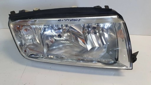 light front right Skoda Fabia and 99
