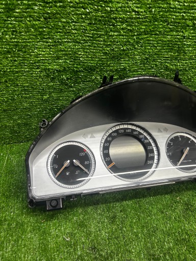 dials clock MERCEDES W204 2.2 CDI OM646 A2045403148