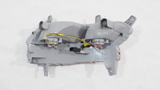 Kia Sportage IV lift light indicator right rear part 92406-D97