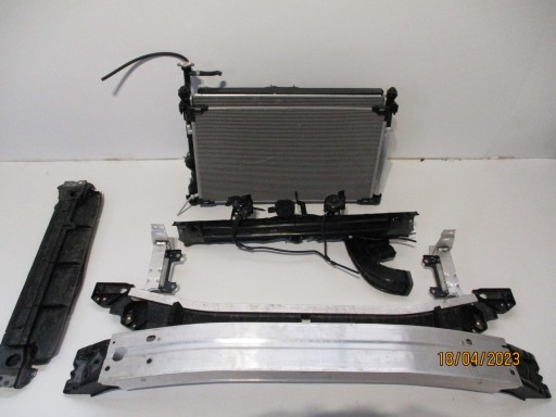 Накладка радиатора передняя TOYOTA RAV 4 21R HYB