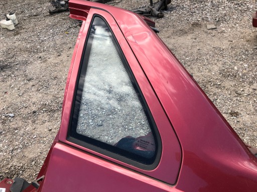 Заднее левое стекло VOLVO S70 95-00