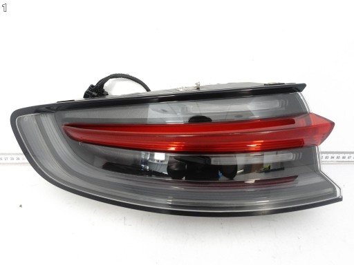 PORSCHE MACAN 95B LIFT 19-26 light LED W fender rear part left EUROPA