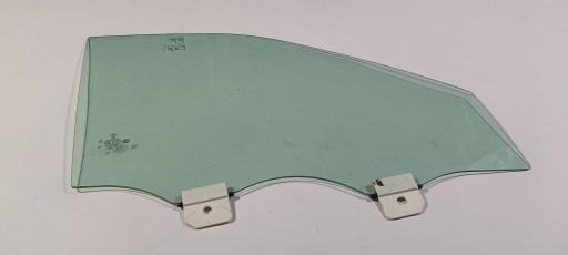window front front right door of the passenger Ford Explorer 2020