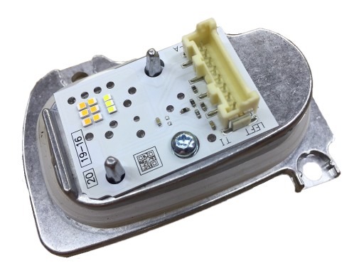 8V0998473A - Світлодіодний матричний модуль зліва для AUDI A3 S3 8v0. 998. 473.A