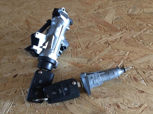 SKODA OCTAVIA III КЛЮЧ ЗАЖИГАНИЯ ВСТАВКА