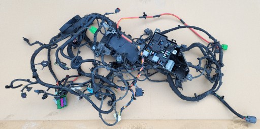 bundle wiring compartment PRZEKAZNIKOW VOLVO XC60 II 2.0D MILD HYBRID OE