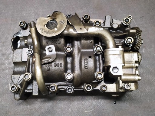 03G103537B - МАСЛЯНИЙ НАСОС VW PASSAT SKODA SUPERB BMP 2.0 TDI