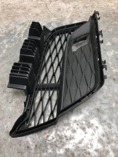 grid of a bumper left front TOYOTA SUPRA MK5 A90 8811317
