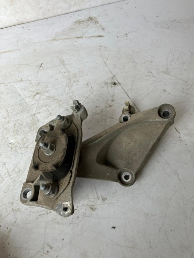 gearbox mounting of the gear TWINGO III 0.9 TCE 112536030R